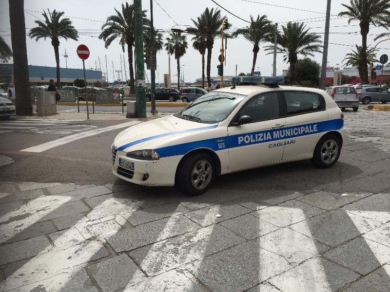Cagliari - Polizia Locale controllo traffico