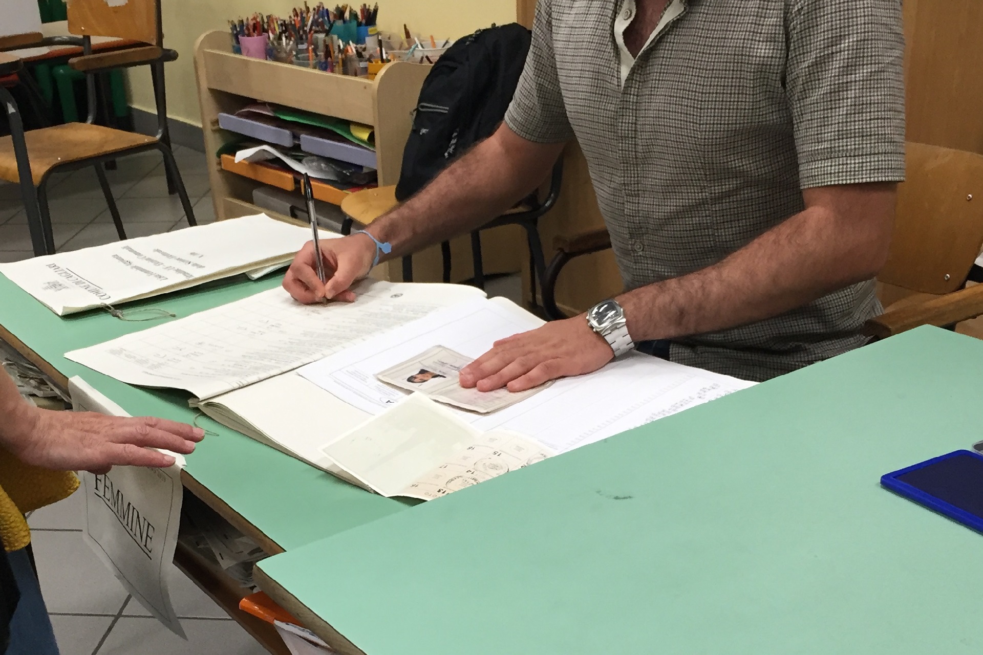 Al seggio elettorale