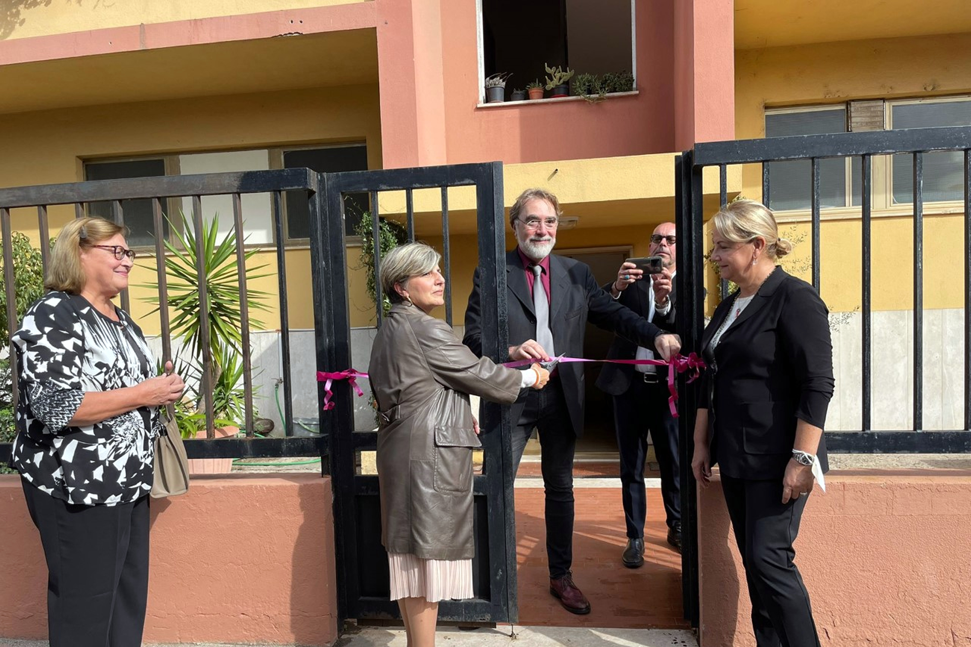 Viviana Lantini e Anna Maria Morrone: inaugurazione Help Center