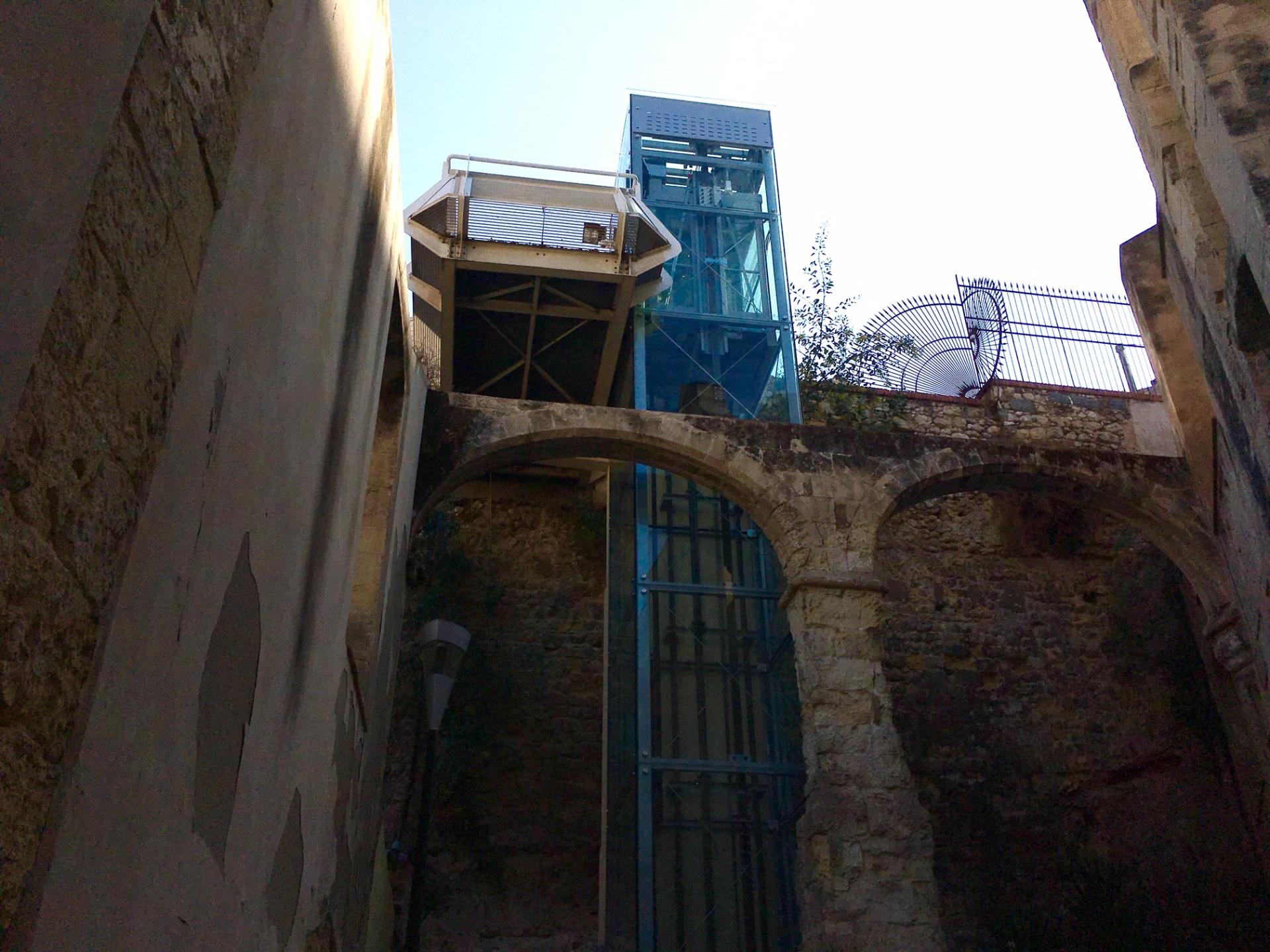 Cagliari - ascensore di Santa Chiara (archivio)