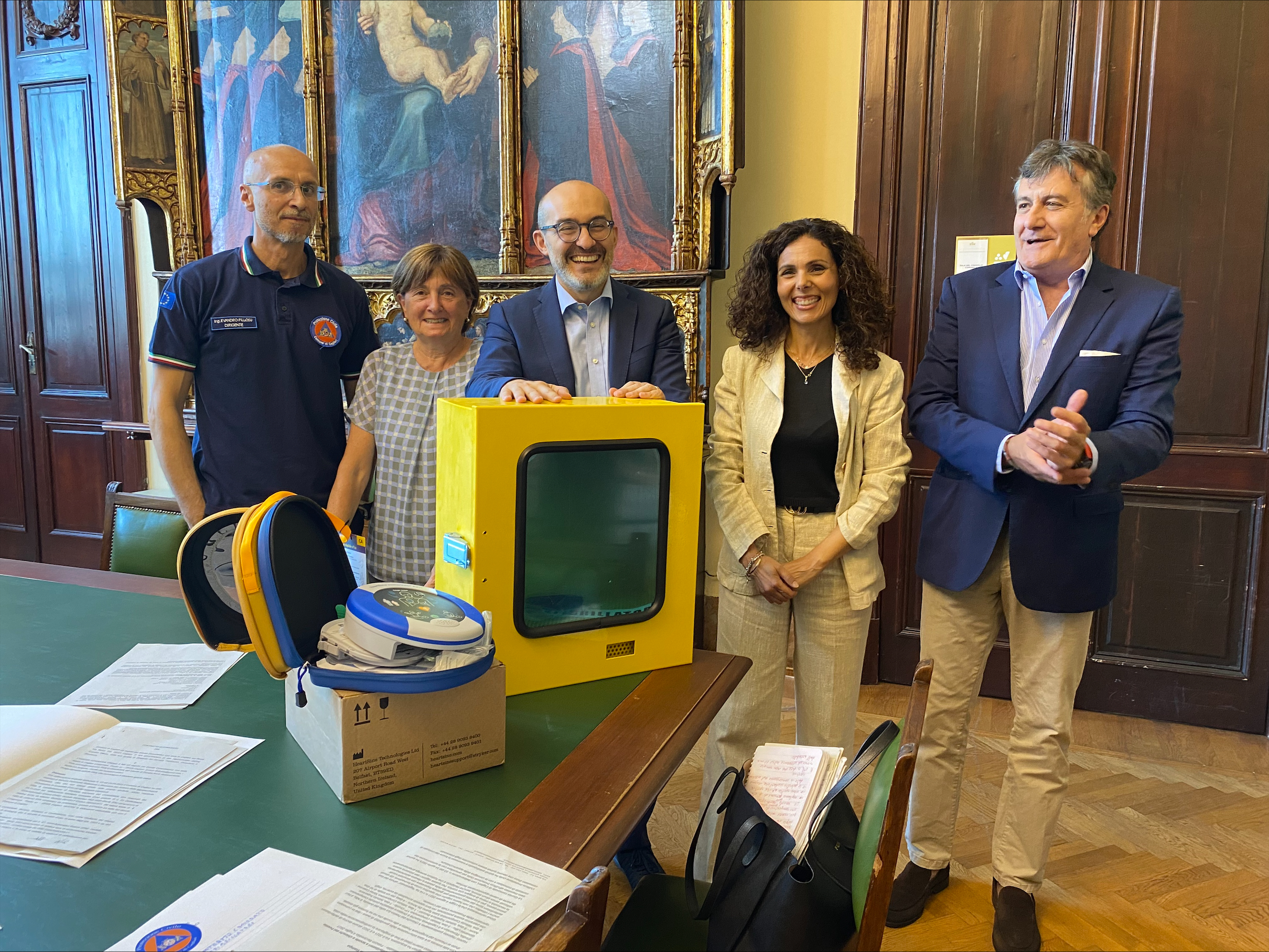 Caglioari - Consegna 36 nuovi dae