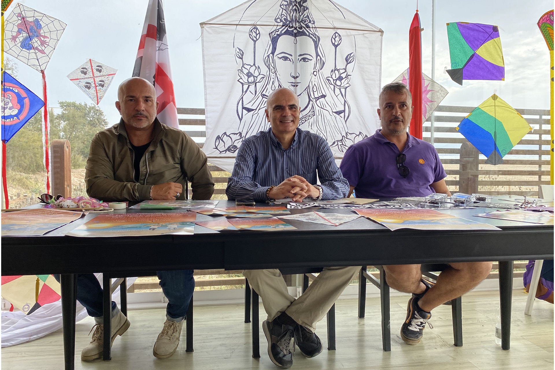 Festa internazionale degli aquiloni - assessore A. Sorgia con S. Rombi e J.P. Condotti