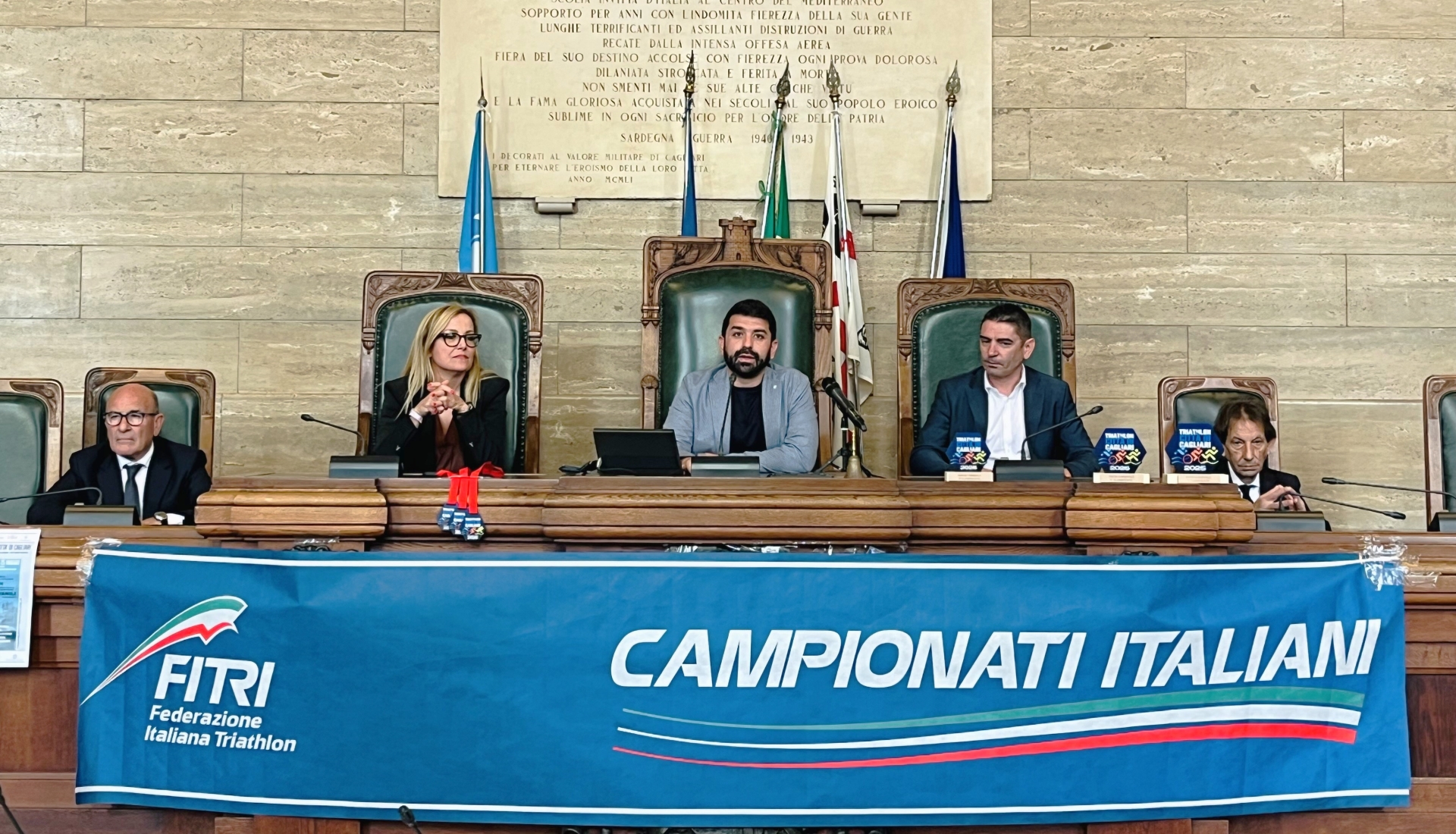 La presentazione del Triathlon Città di Cagliari.