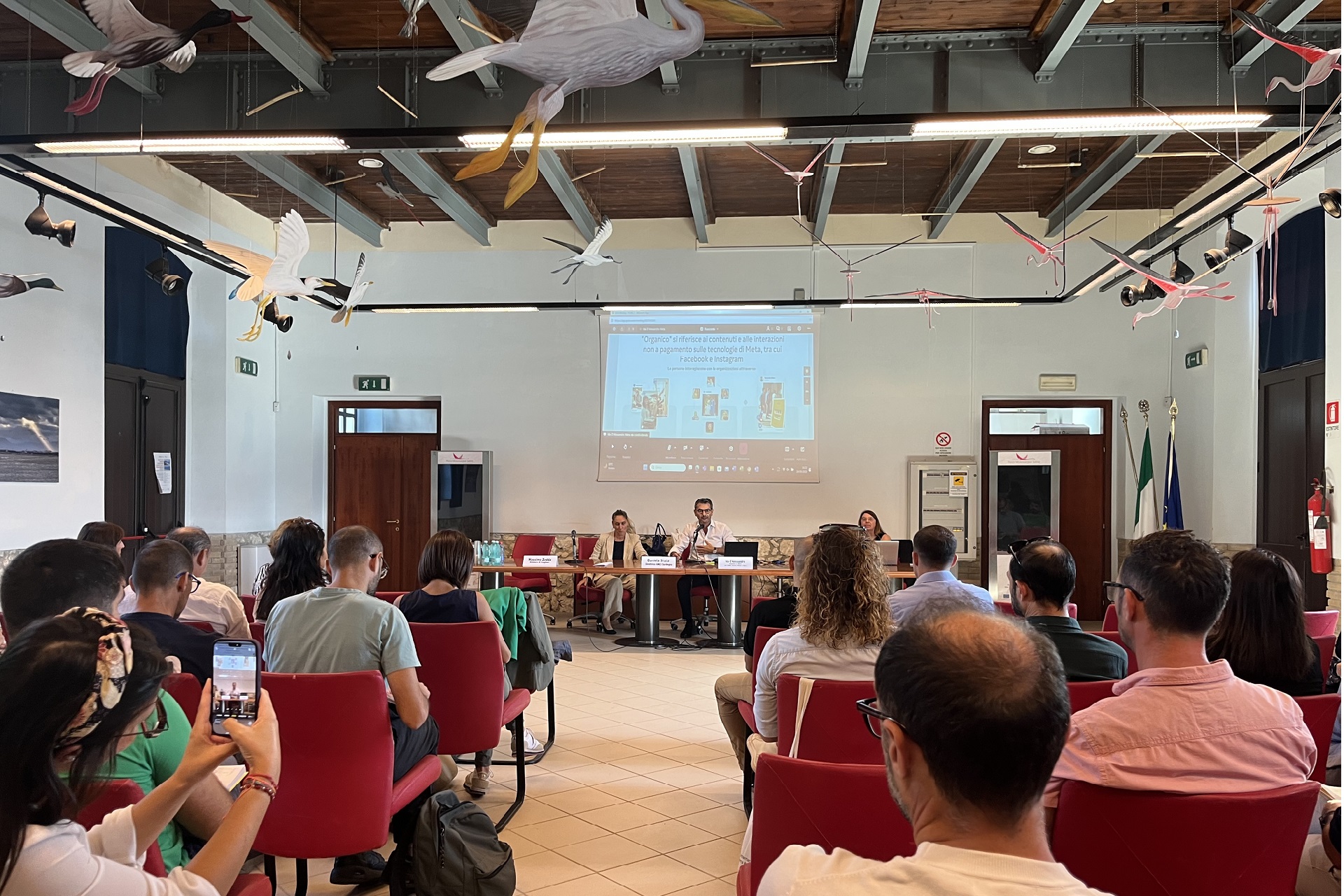 Massimo Zedda interviente al corso Nuovi strumenti di comunicazione