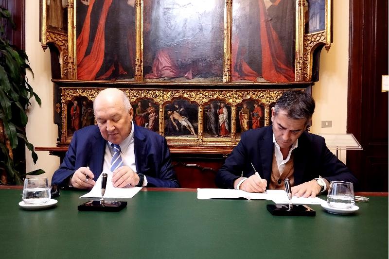 Il sindaco Zedda con il console Pinna