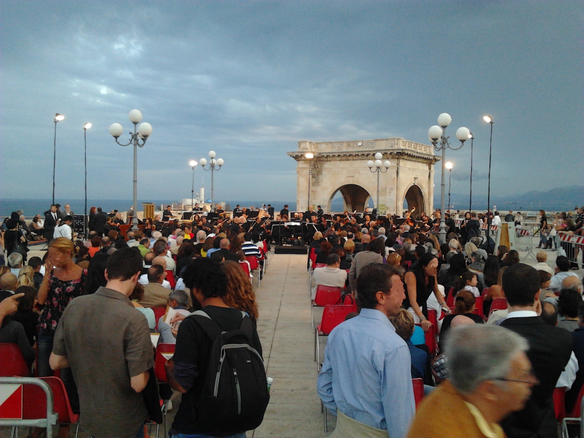 Cagliari - Spettacolo dal vivo (archivio)