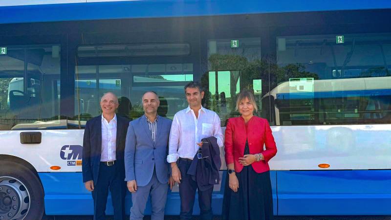 La presentazione dei nuovi bus elettrici