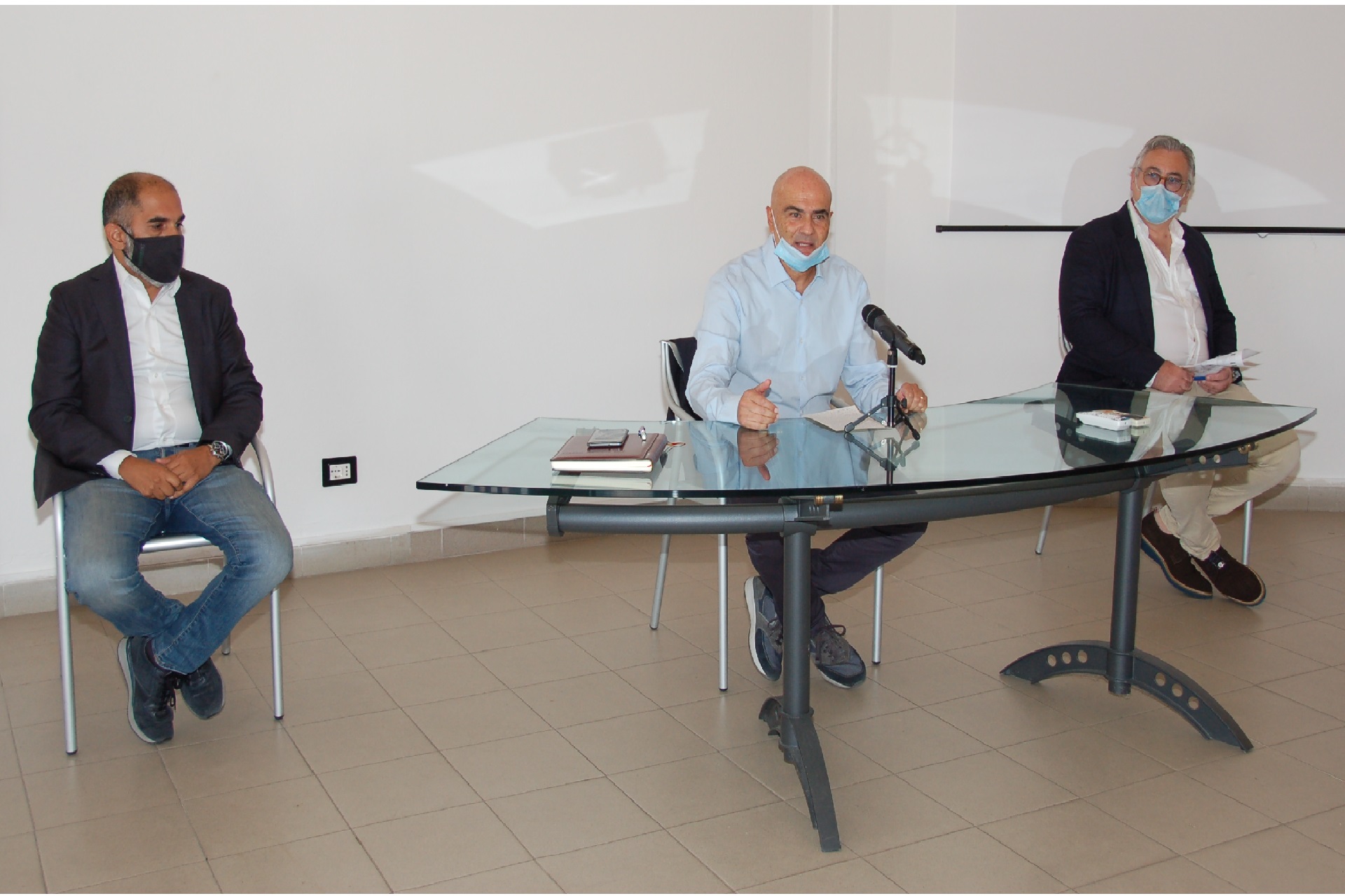 L'assessore Sorgia in conferenza stampa