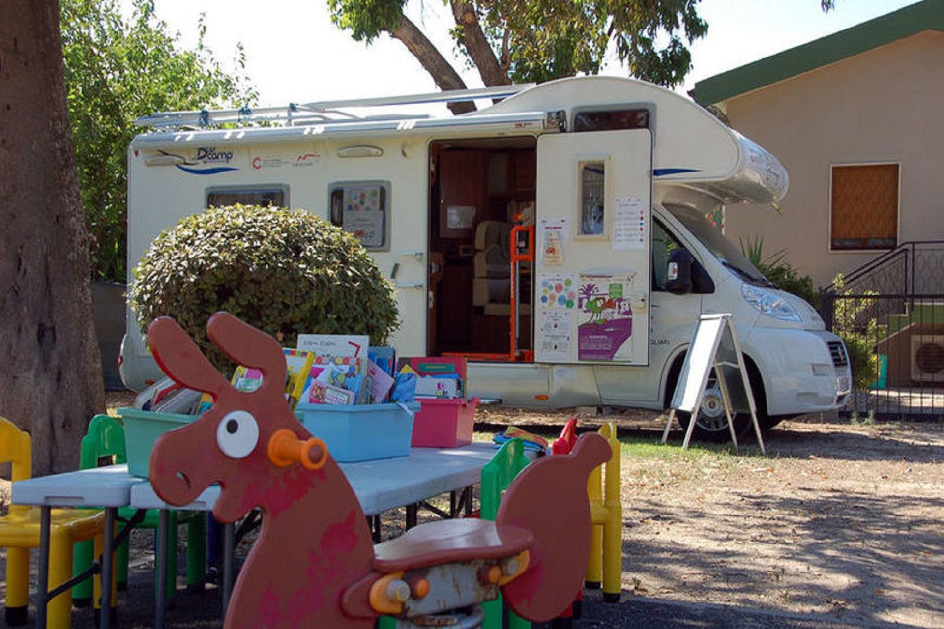 Bibliobus Cagliari (archivio)