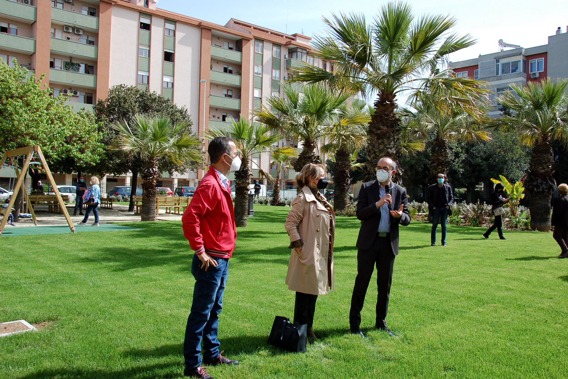 Area verde via Giotto riqualificata: inaugurazione Truzzu e Piroddi