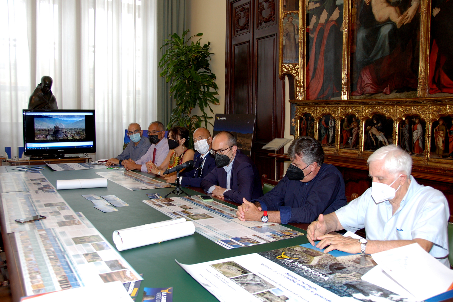 Il sindaco Truzzu presenta l’iniziativa: “Io apro all’Unesco” - Nuraghi in vetrina