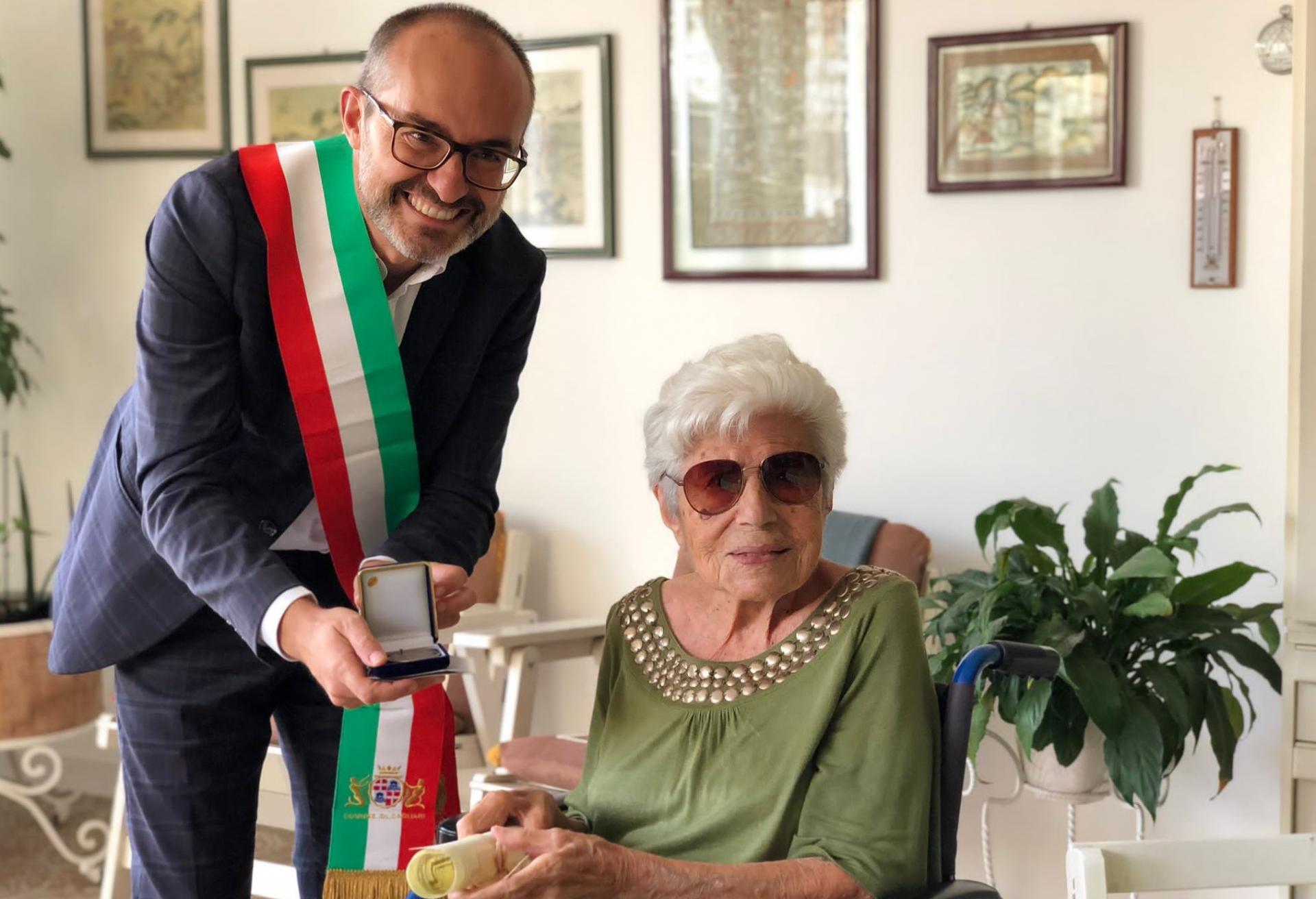 Il sindaco Truzzu e la signora Adele Anedda