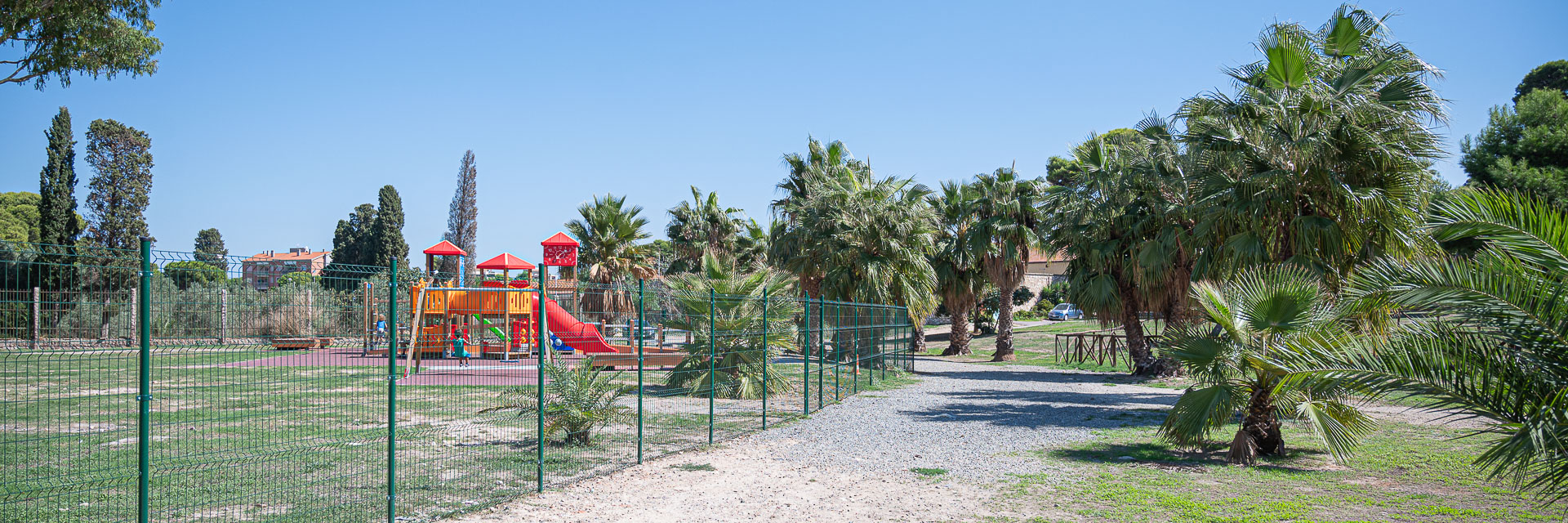 Area giochi e area cani Piazza Callas