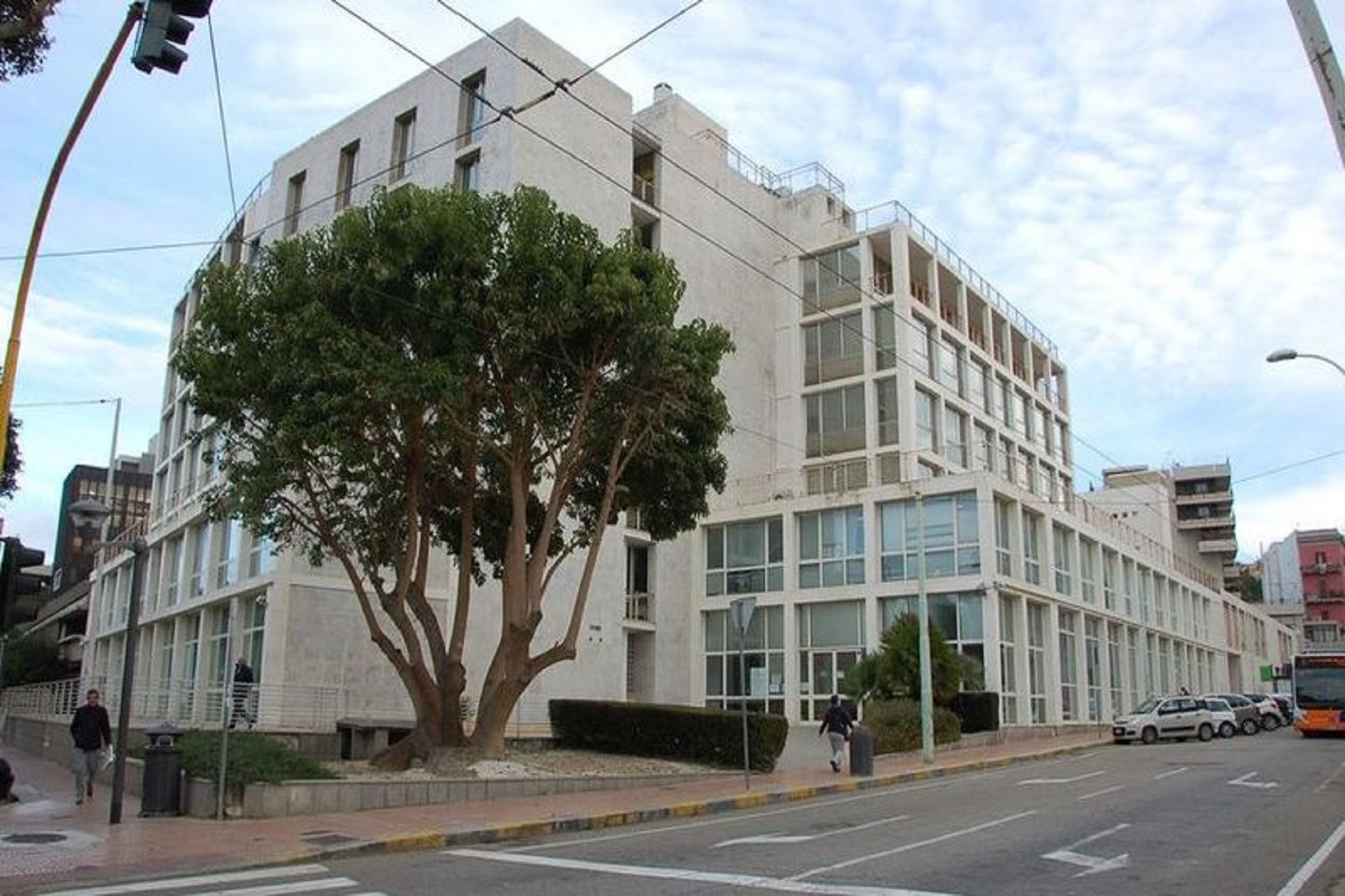 Cagliari - Palazzo Civico viale Trieste