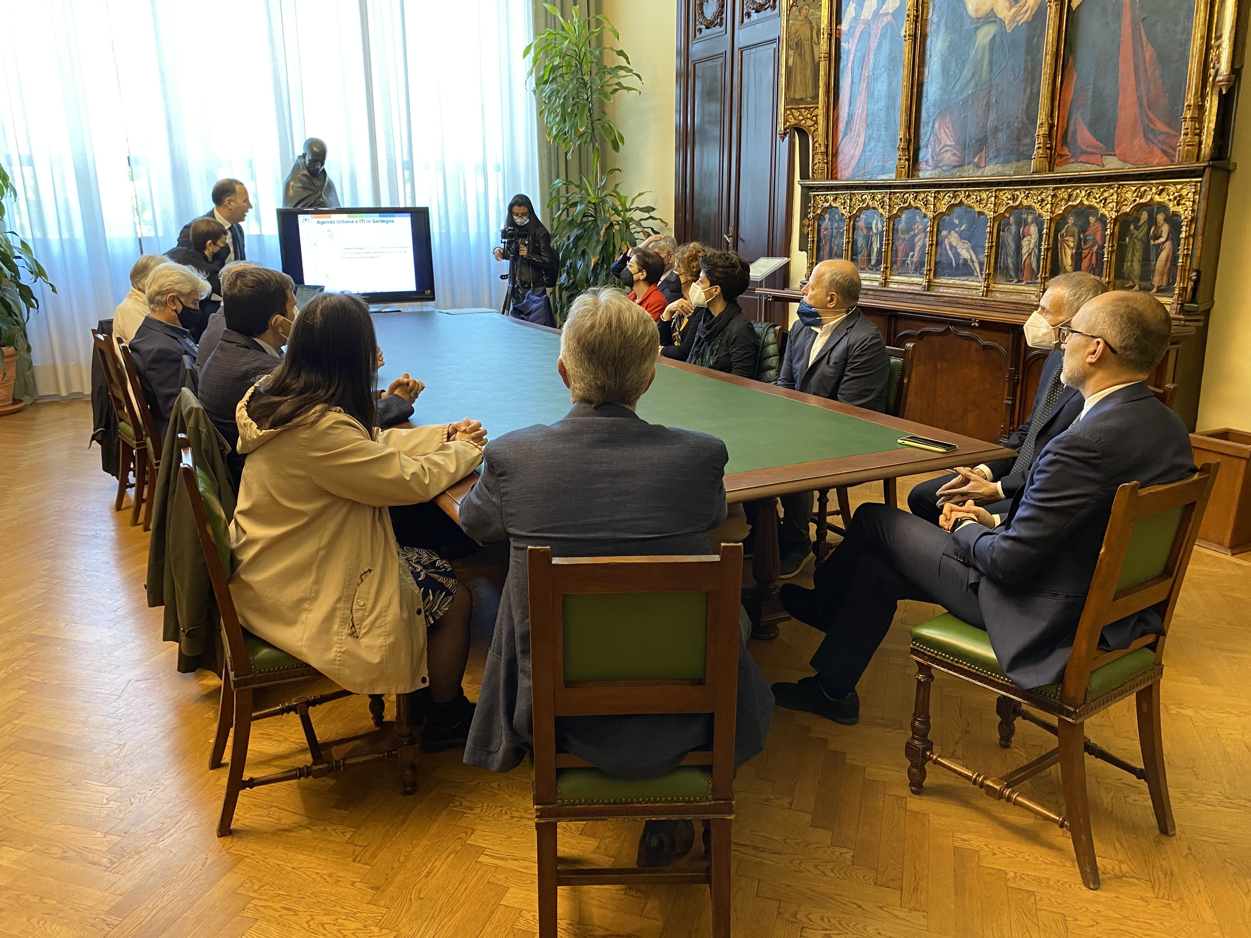 Cagliari - riunione su progetto ITI Is Mirrionis