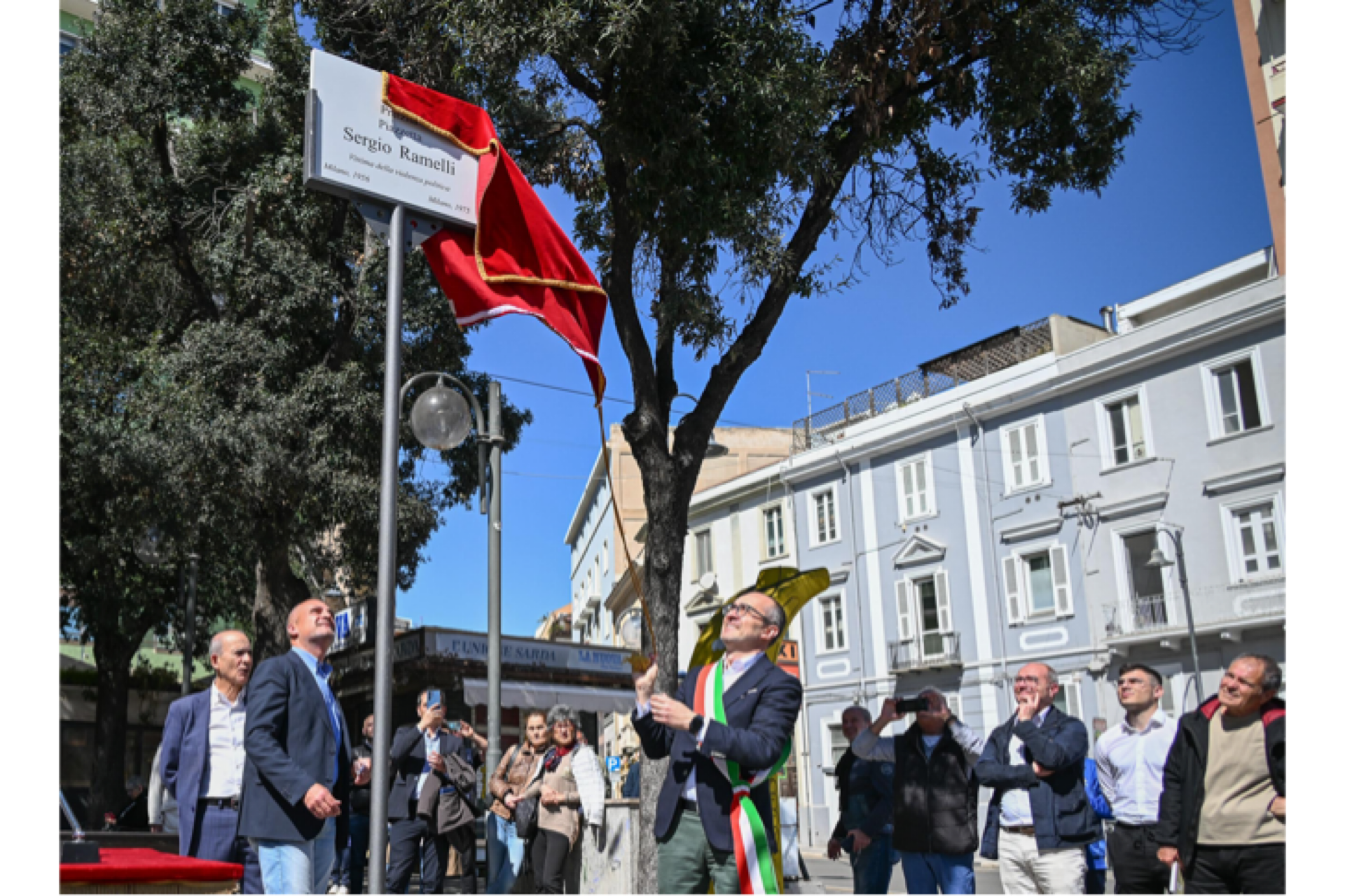 La cerimonia in Piazzetta Sergio Ramelli