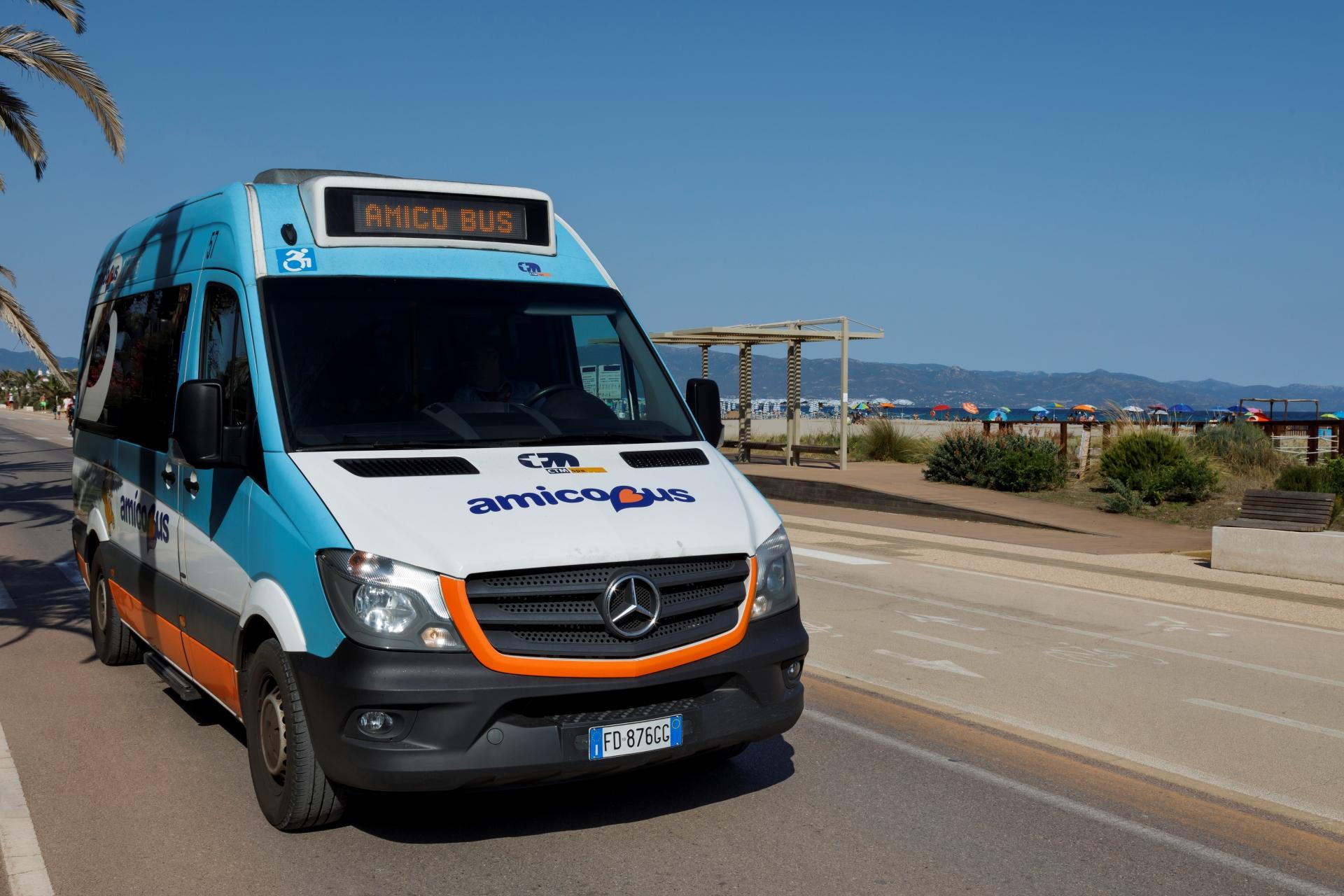 Amicobus