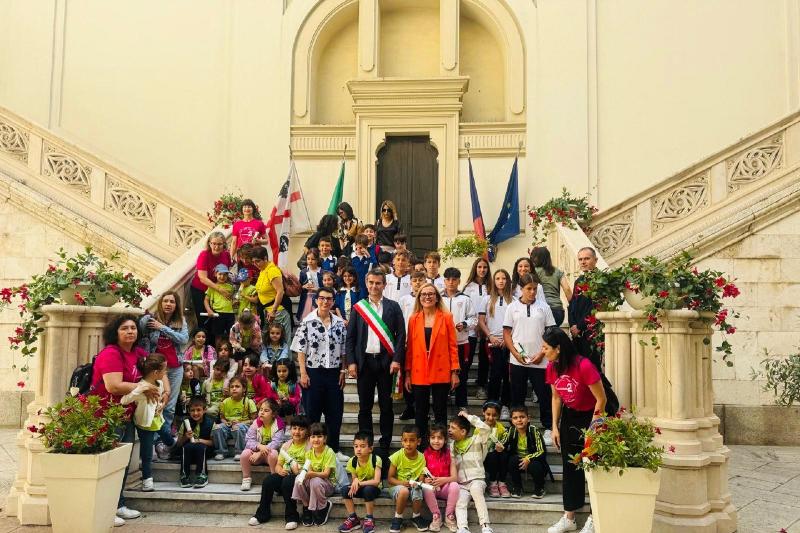 Foto di gruppo in Municipio