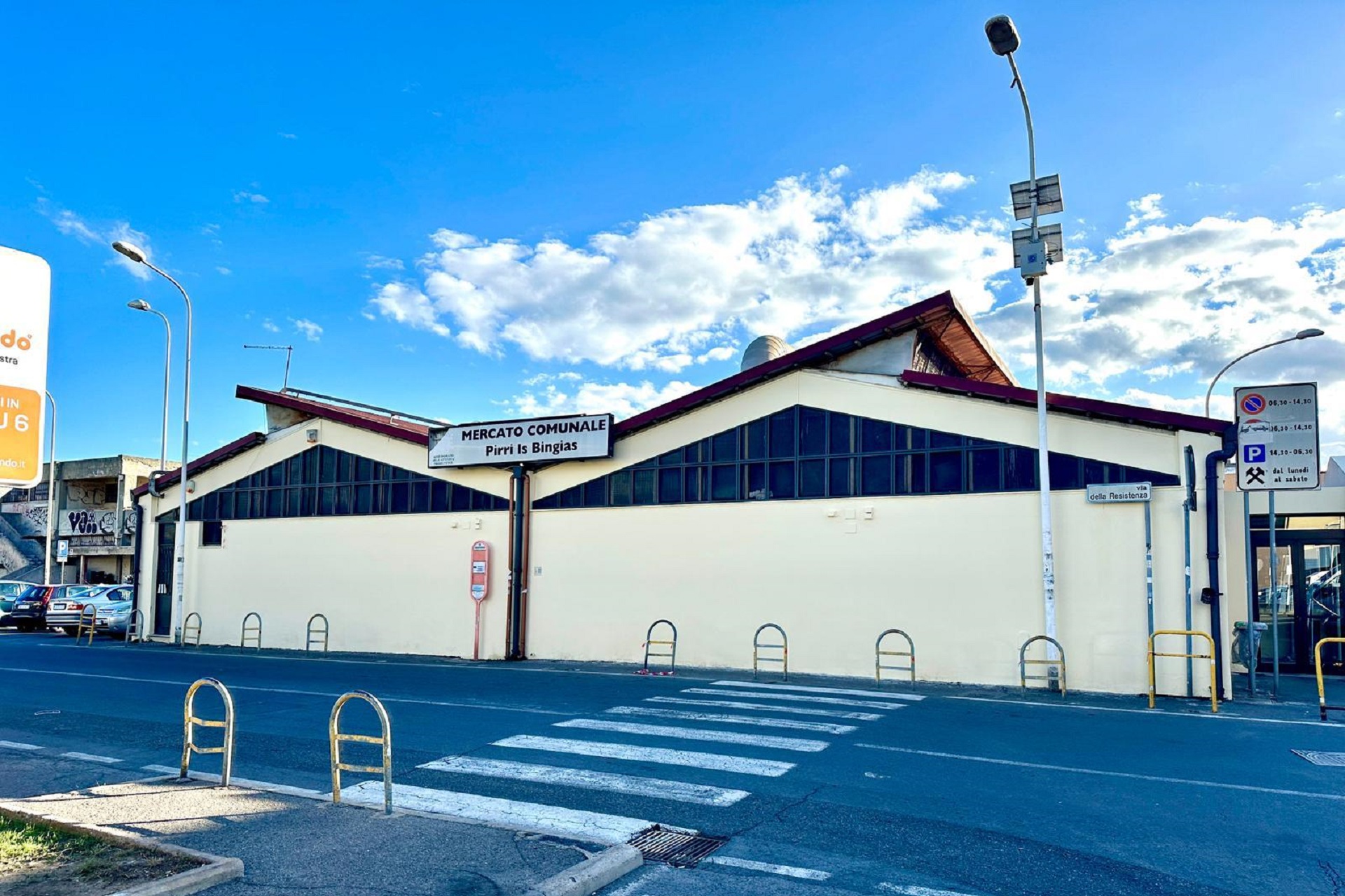Il mercato di Is Bingias
