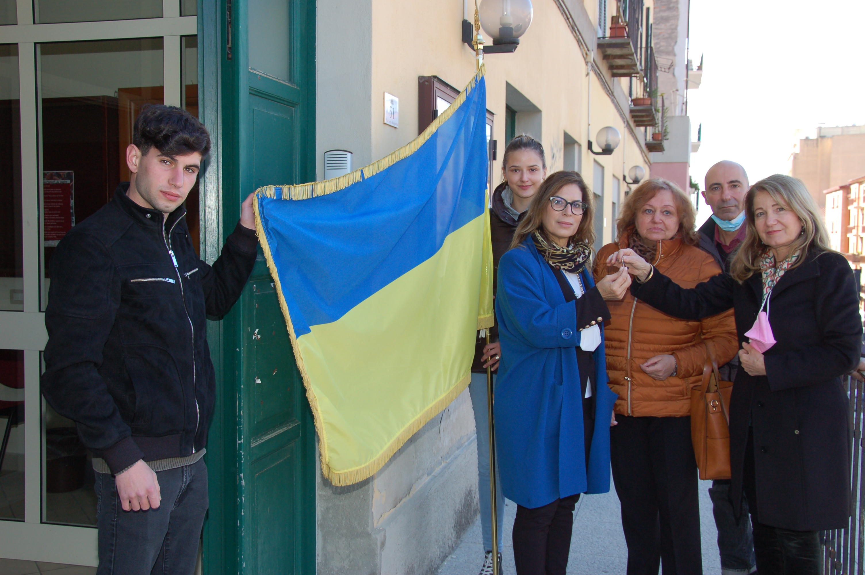 La consegna dei locali all'Unità di crisi Ucraina