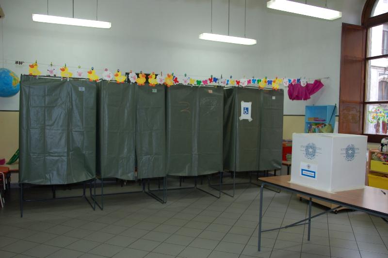 Un seggio elettorale