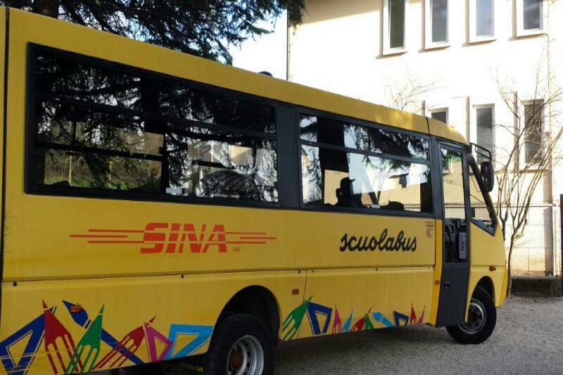 Cagliari - Scuolabus (archivio)