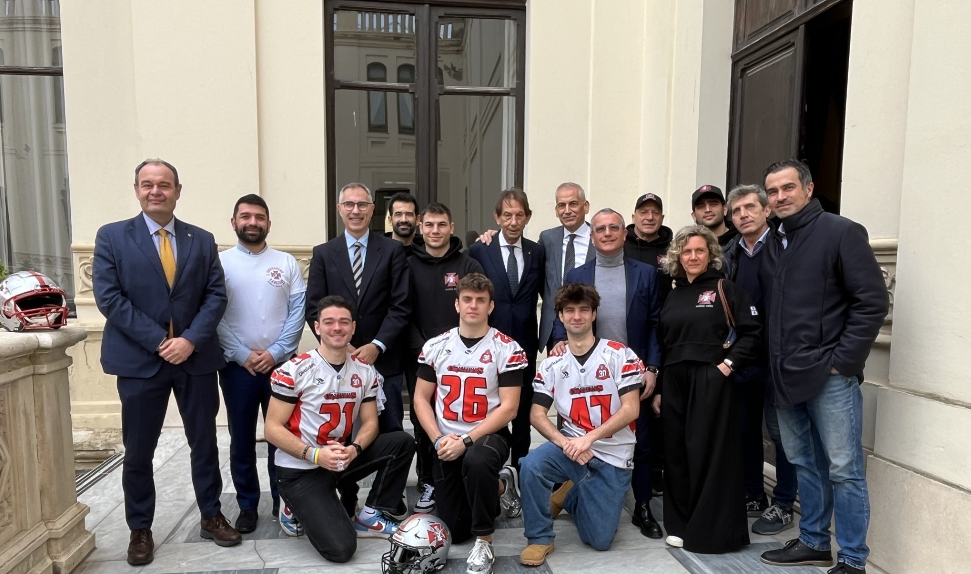 Foto di gruppo dei Crusaders con Benucci, Boero e Perra