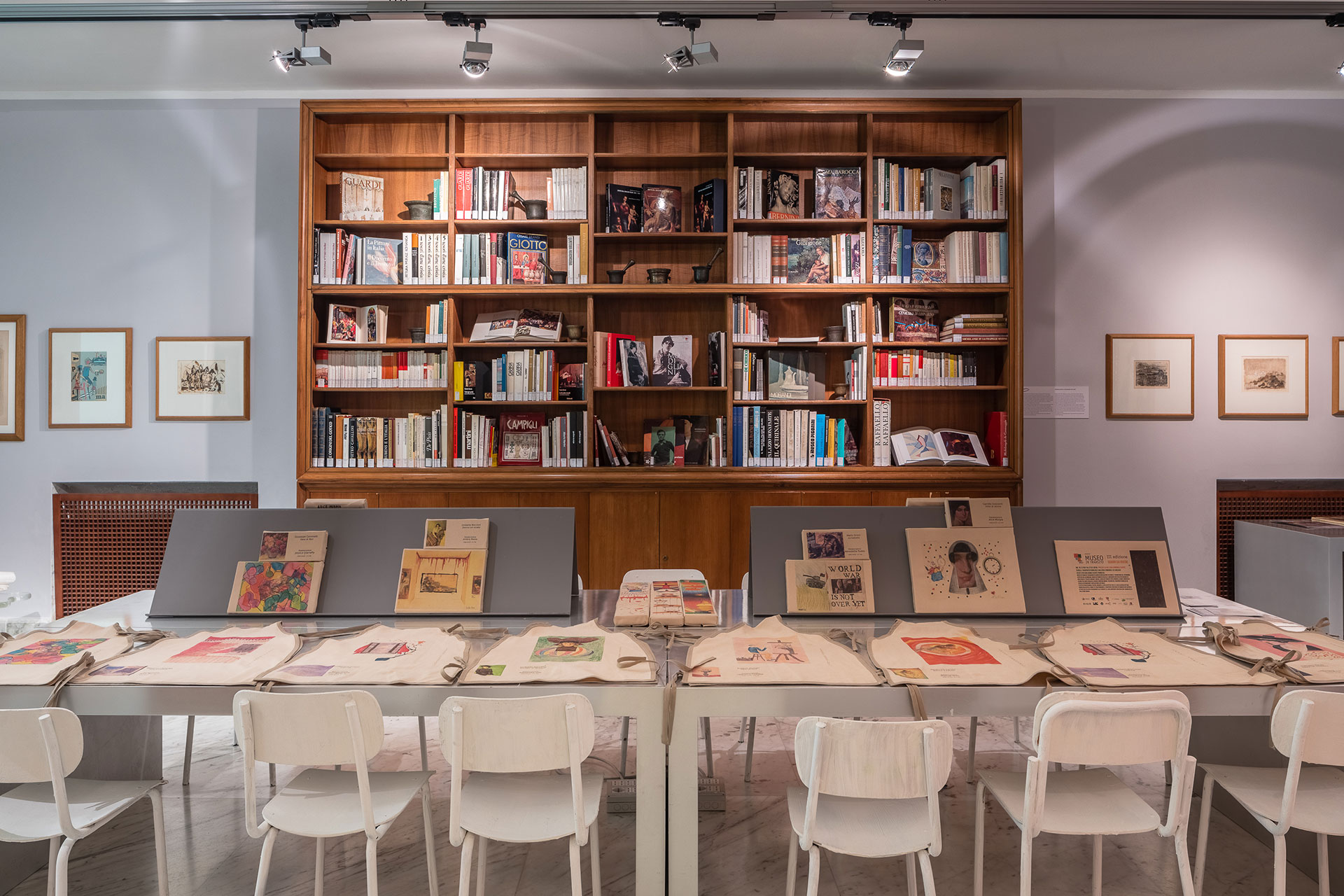 Biblioteca della Galleria comunale - foto Marturano