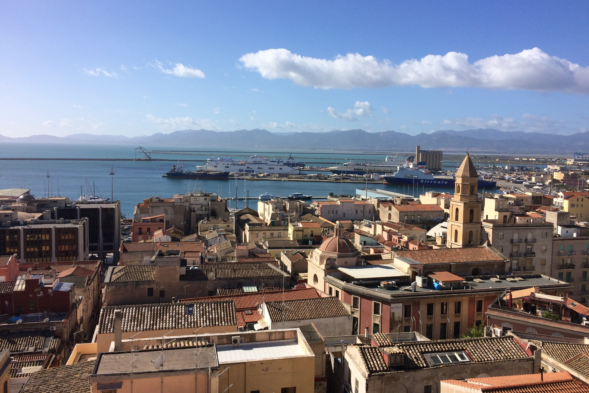 Veduta di Cagliari - foto di repertorio