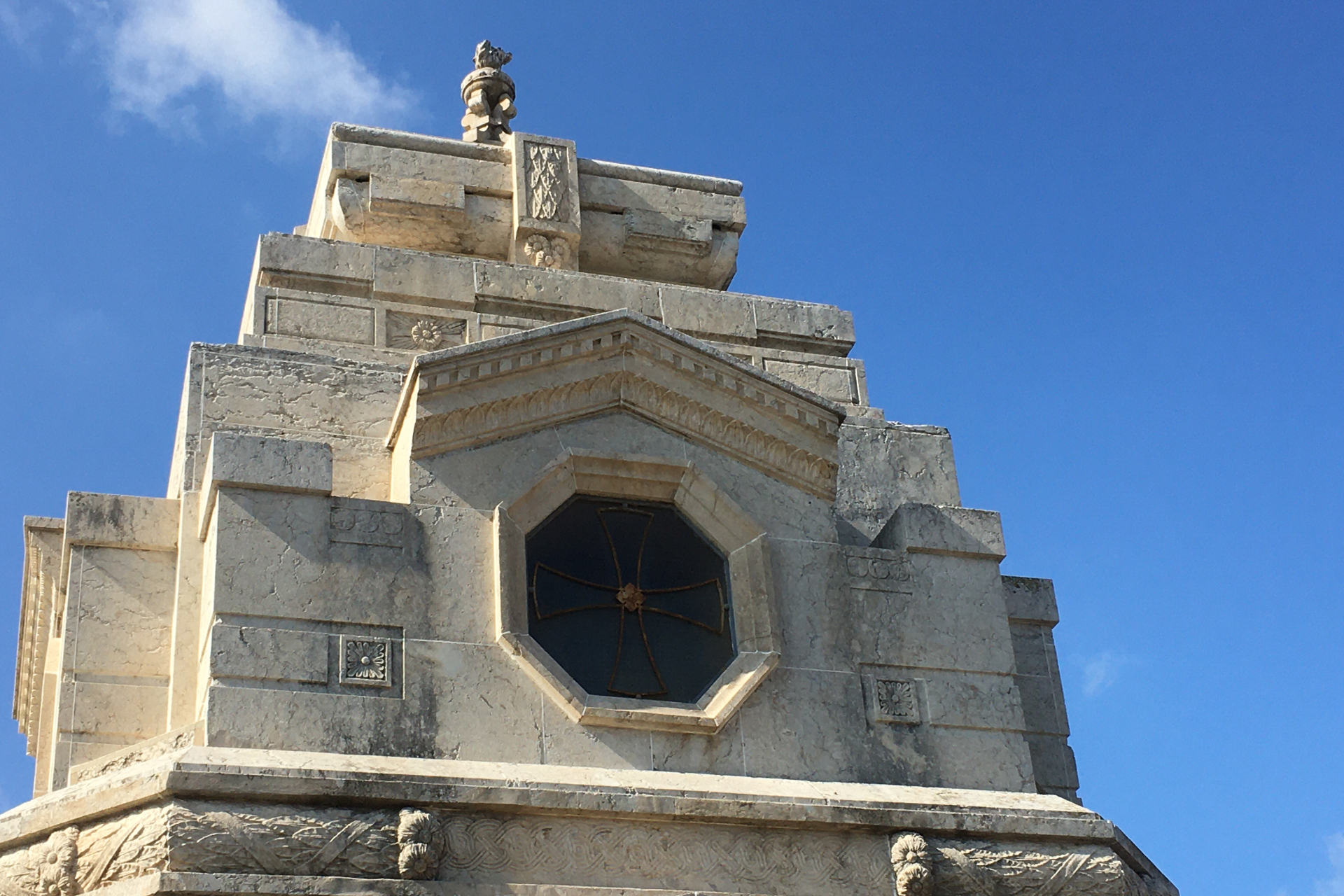 Cimitero cittadino