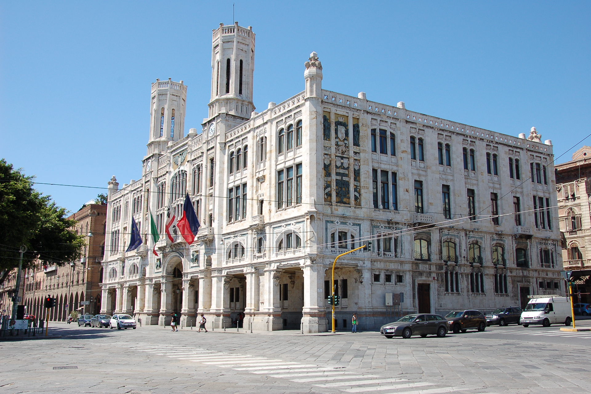 Palazzo civico di via Roma