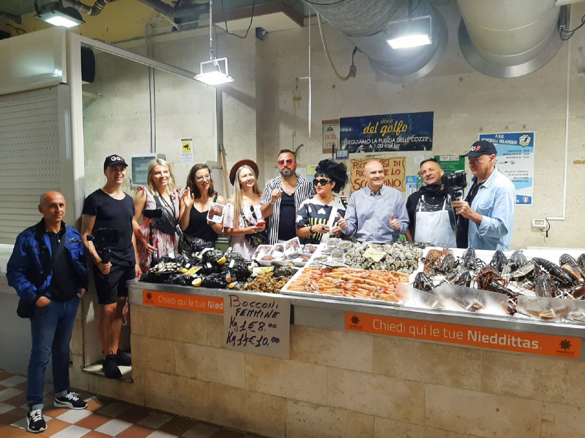 Alessandro Sorgia e gli ospiti della tv lettone tra i box  di San Benedetto